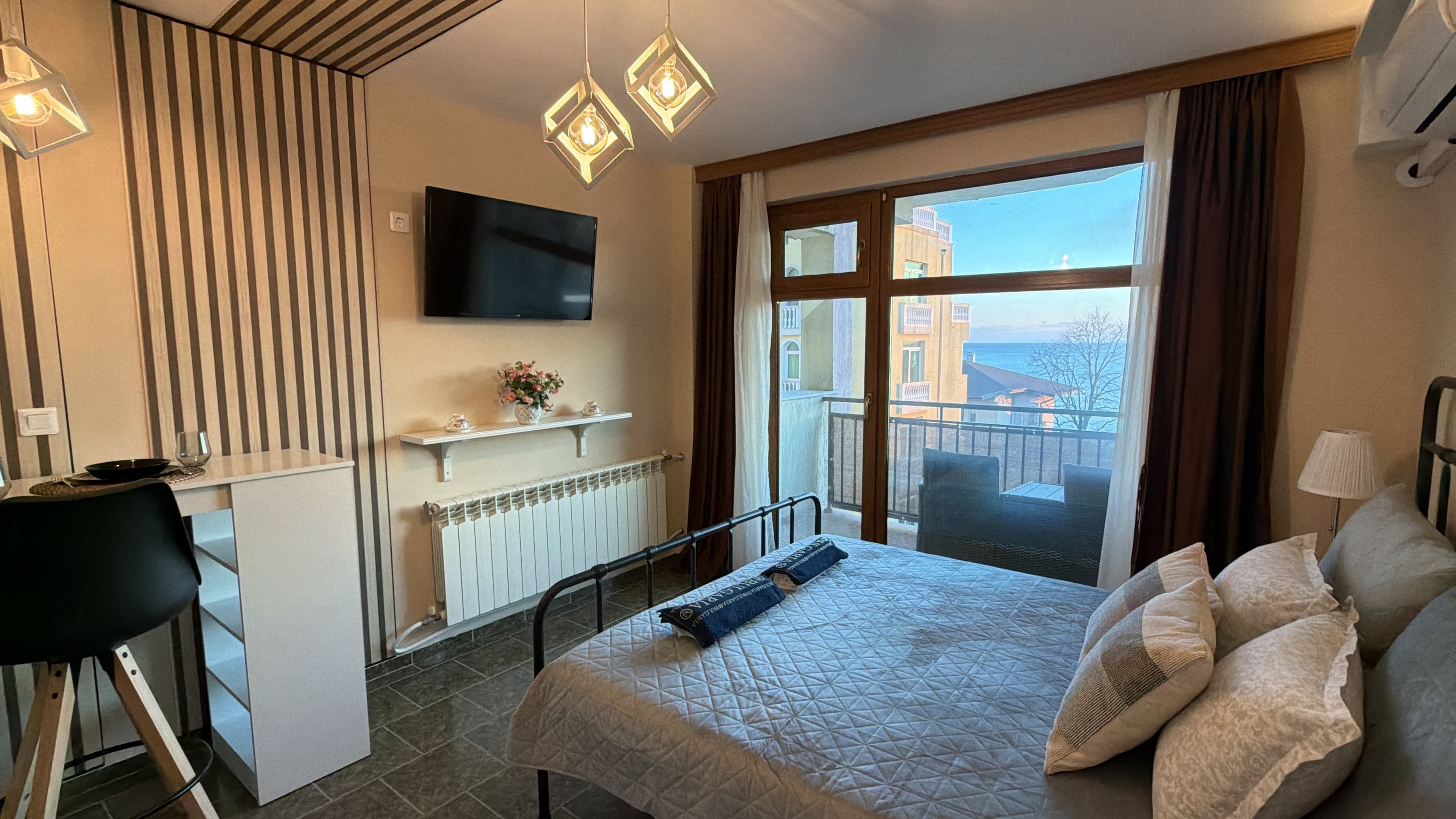 Studio Elegance – No.311 hlavnà fotografie